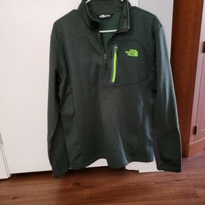The North Face Men's Hommes green pull over